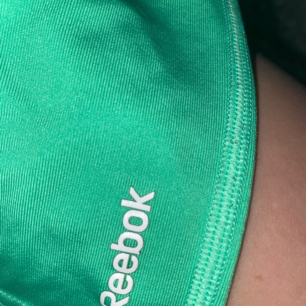 Green Reebok spandex - Picture 2 of 4